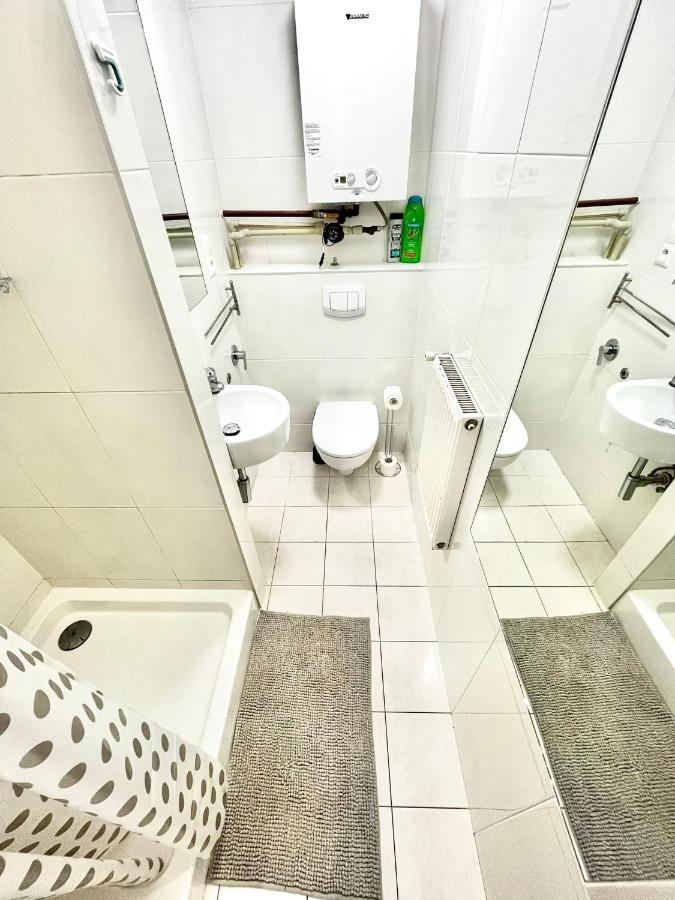 Bezagenta Rooms Centrum وارسو المظهر الخارجي الصورة