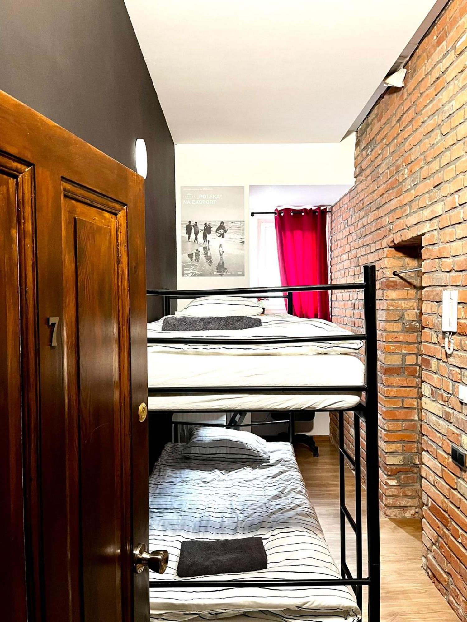 Bezagenta Rooms Centrum وارسو الغرفة الصورة