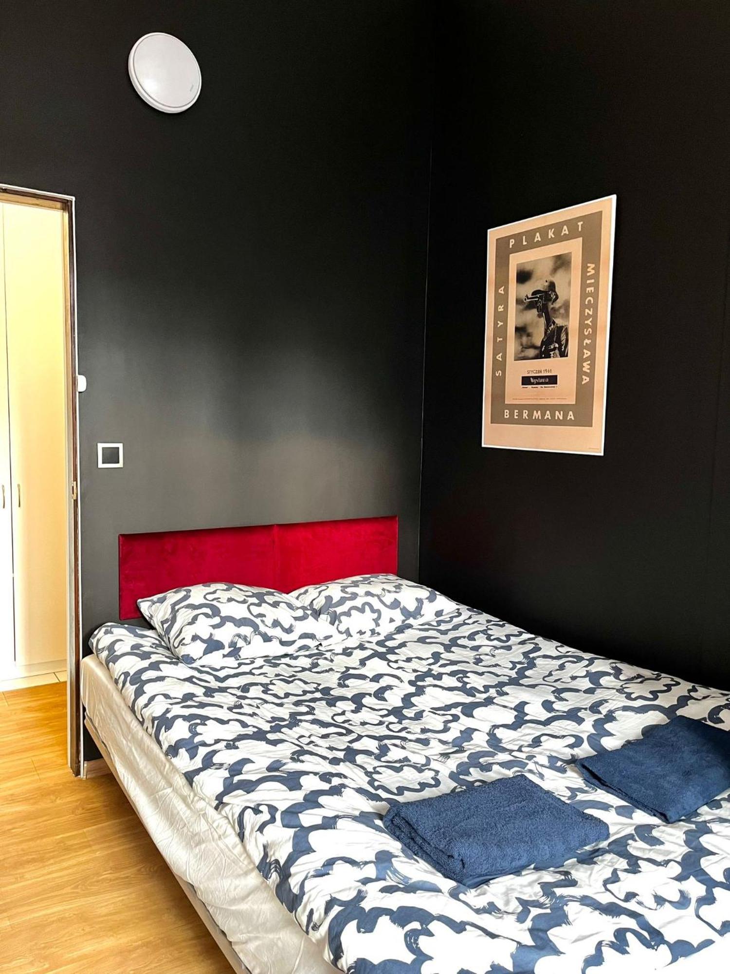 Bezagenta Rooms Centrum وارسو الغرفة الصورة